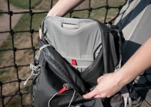 Vaude Zerum 38 - buzunar pentru sistem de hidratare