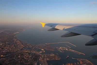 Vedere din avion și bilete de avion ieftine.